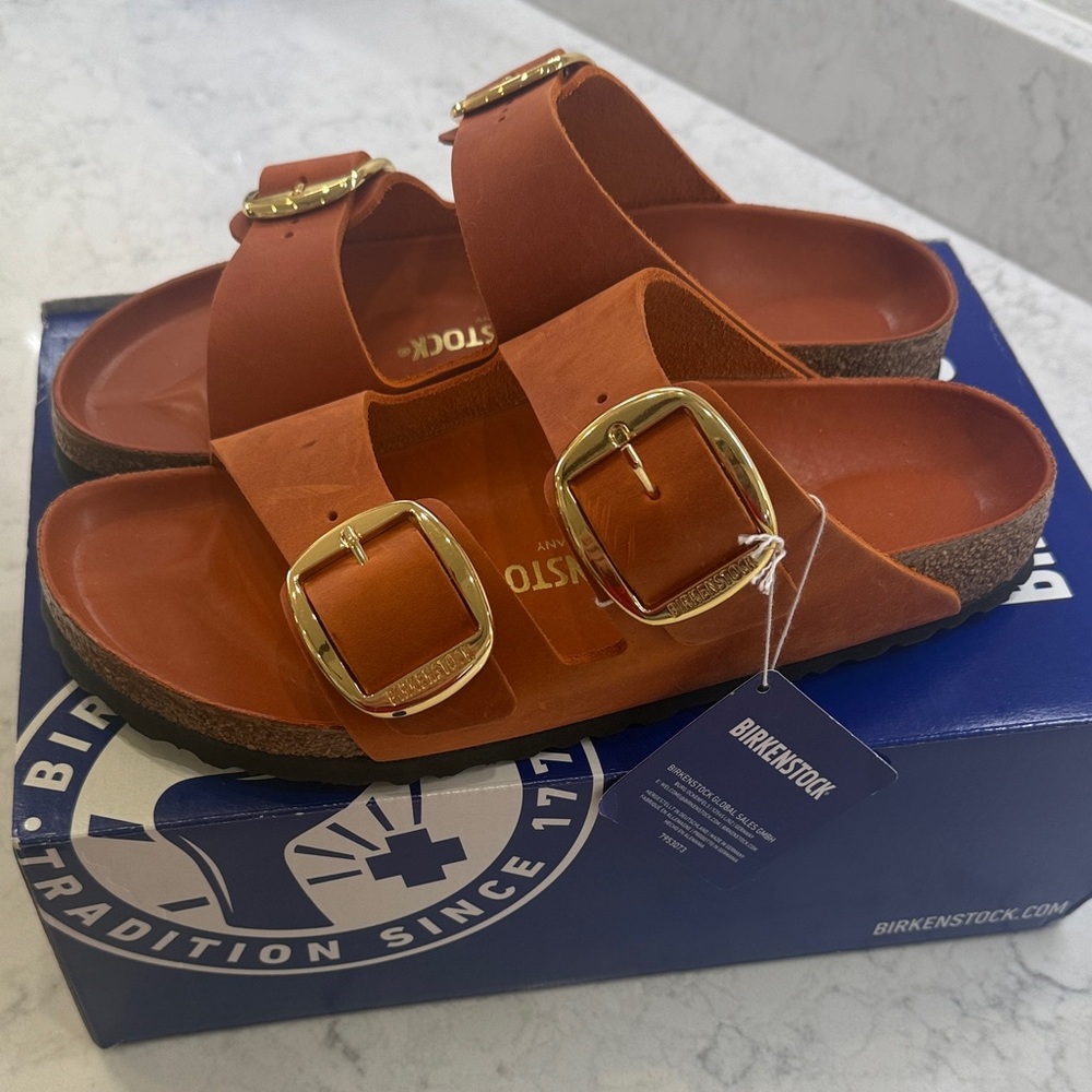 Birkenstock Sandals with Gold Buckles, Burnt Orange, Women’s Size 40 eu 9 us - Picture 2 of 5